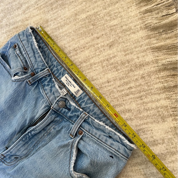 Abercrombie & Fitch High Rise Vintage Flare Jean, Size 30/10Regular - Picture 9 of 10